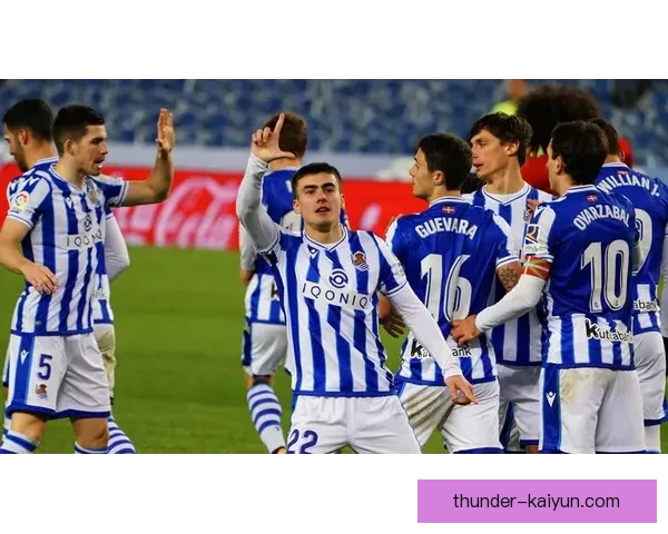 西甲后卫组合表现稳健，有望在新赛季进一步提升球队防线竞争力