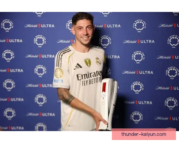 巴尔韦德防守能力持续提升,展现出MVP潜力引人关注 巴尔韦德防守能力持续提升,展现出MVP潜力引人关注